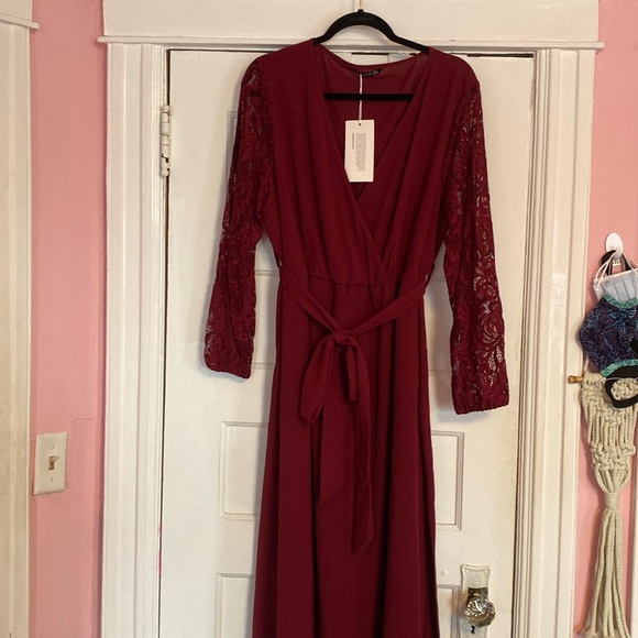 NWT Bloomchic Surplice Maxi Dress with Lace Sleeves - Picture 3 of 6